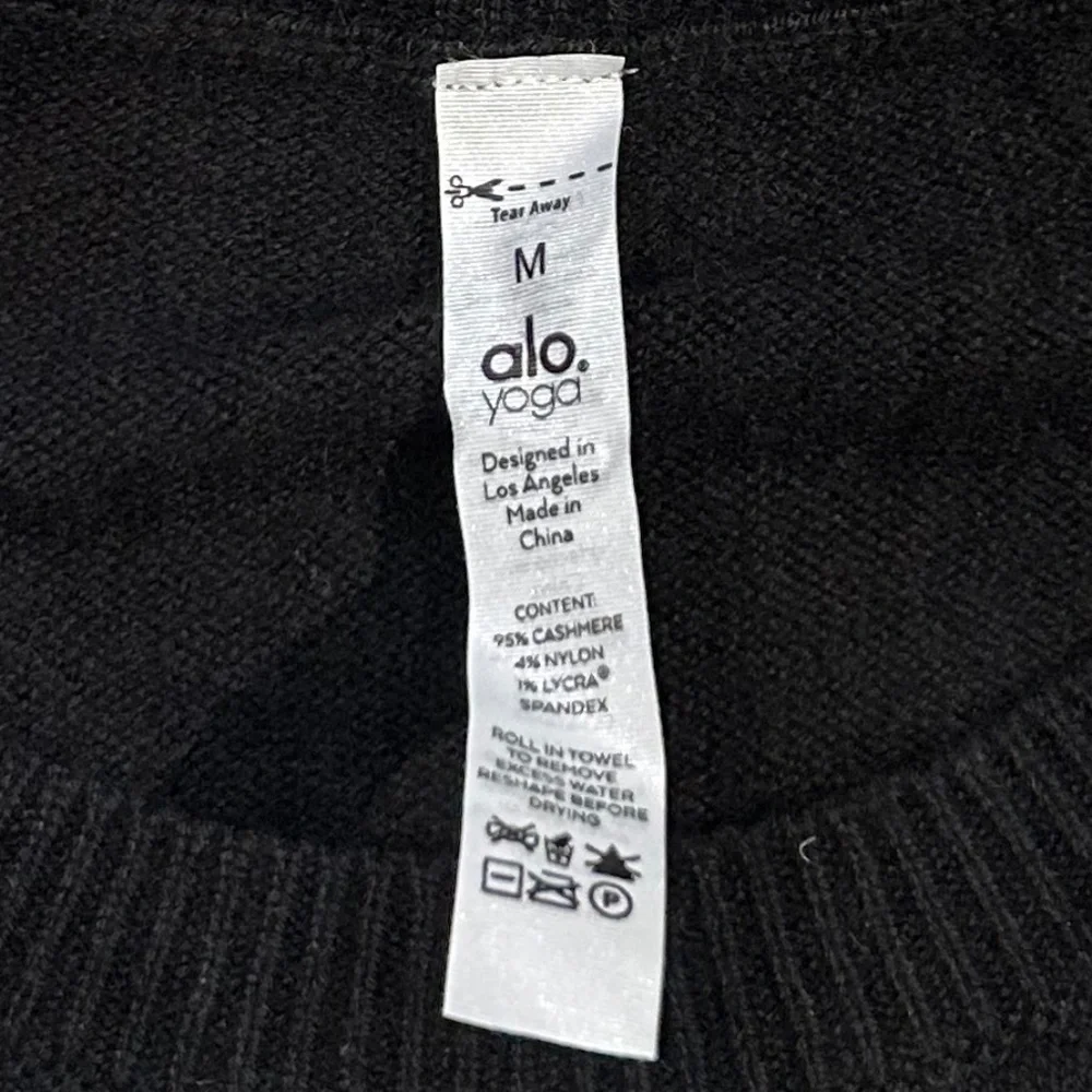 (NWT) ALO | Cashmere Jet Set Crew Sweater in Black, Size M - Picture 4 of 8